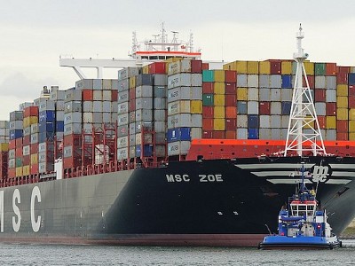 New boxships on order equate to fleets of Cosco, Hapag-Lloyd and Evergreen 