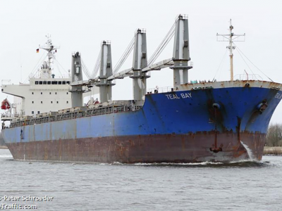 Mooring deck accident on general cargo vessel Teal Bay with loss of 1 life