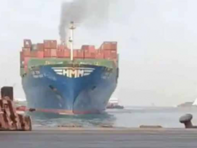 74,000-ton container ship crashes into wharf at Port of Kaohsiung: Pilot found to be intoxicated 