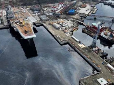 Oil leakage in new dock built to repair Russia's ill-fated carrier 